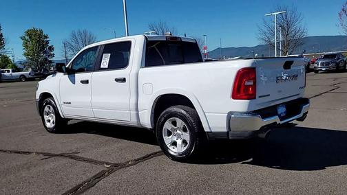 Bright White Clearcoat 2025 RAM 1500 Big Horn/Lone Star