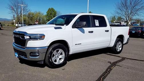 Bright White Clearcoat 2025 RAM 1500 Big Horn/Lone Star