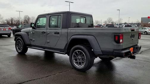 2021 Jeep Gladiator Sport