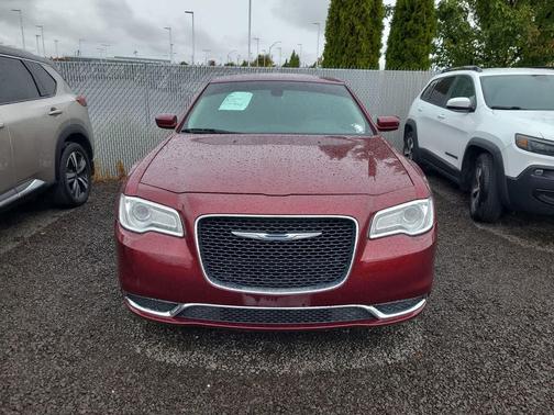2016 Chrysler 300 Limited
