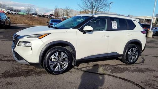 2022 Nissan Rogue SV