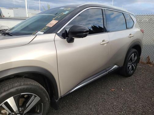 2022 Nissan Rogue SL