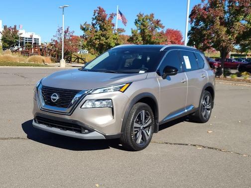 2022 Nissan Rogue SL