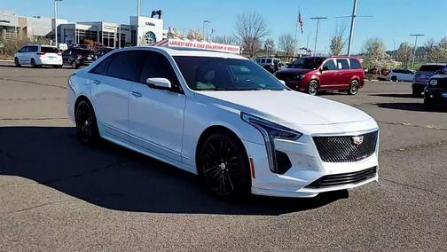Crystal White Tricoat 2019 Cadillac CT6-V Blackwing