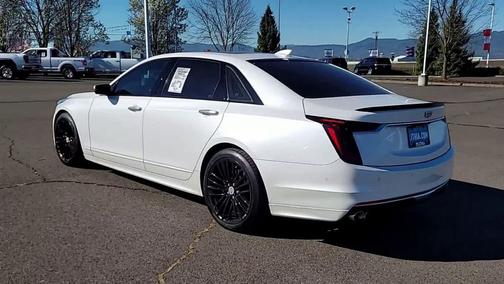 Crystal White Tricoat 2019 Cadillac CT6-V Blackwing