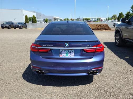 2017 BMW 750 i xDrive