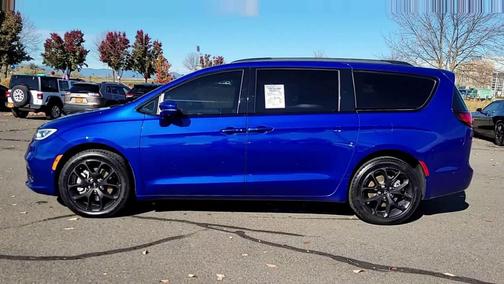 2021 Chrysler Pacifica Touring L