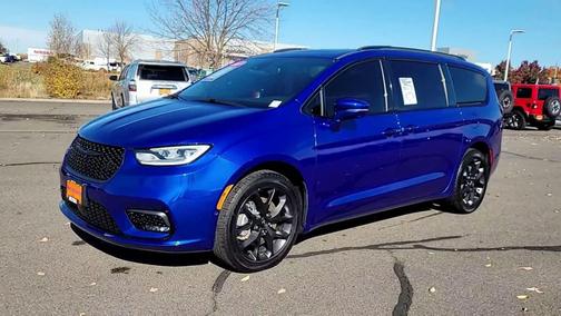 2021 Chrysler Pacifica Touring L