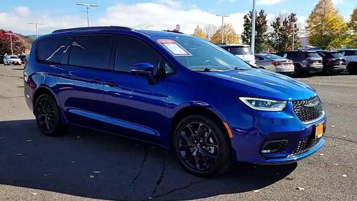 2021 Chrysler Pacifica Touring L