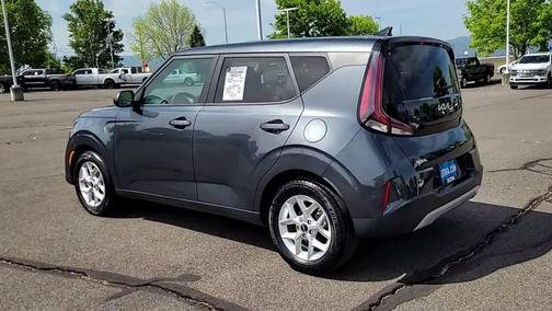 Gravity Gray 2023 Kia Soul LX