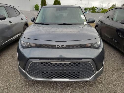 Gravity Gray 2023 Kia Soul LX
