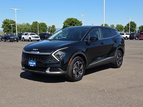 Ebony Black 2025 Kia Sportage LX