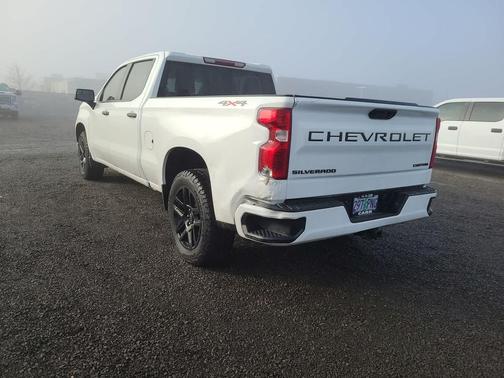 2023 Chevrolet Silverado 1500 Custom