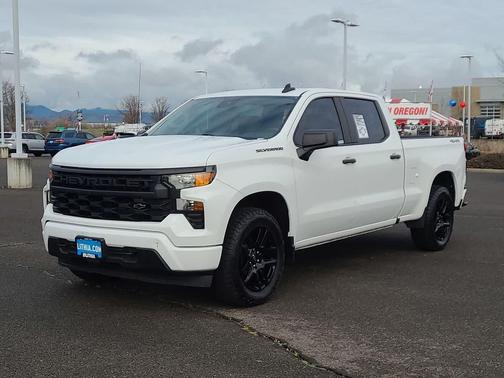 2023 Chevrolet Silverado 1500 Custom