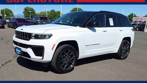 bright white clearcoat 2026 Jeep Grand Cherokee Summit