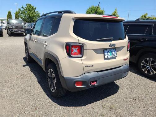 2016 Jeep Renegade Trailhawk