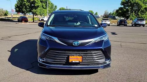2021 Toyota Sienna XLE 7 Passenger