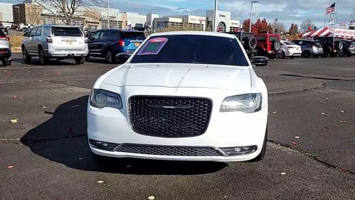 2018 Chrysler 300 S