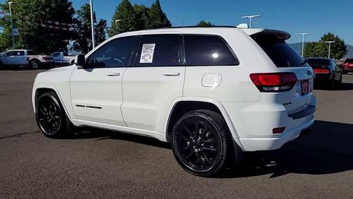 2021 Jeep Grand Cherokee Laredo