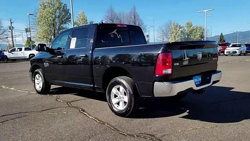 Diamond Black Crystal Pearlcoat 2023 RAM 1500 Classic SLT