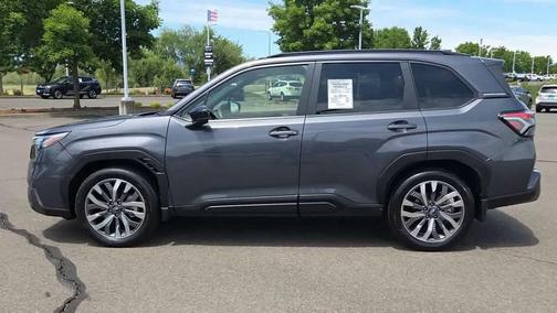 Magnetite Gray Metallic 2025 Subaru Forester Touring