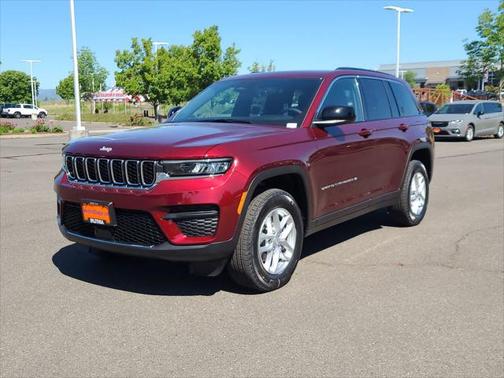 2025 Jeep Grand Cherokee Laredo