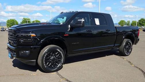 Diamond Black Crystal Pearlcoat 2026 RAM 2500 Limited