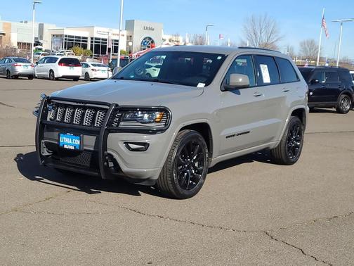 2021 Jeep Grand Cherokee Laredo
