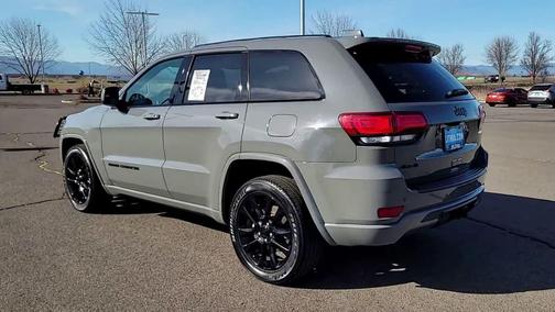 2021 Jeep Grand Cherokee Laredo
