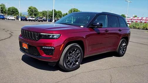 2025 Jeep Grand Cherokee Summit