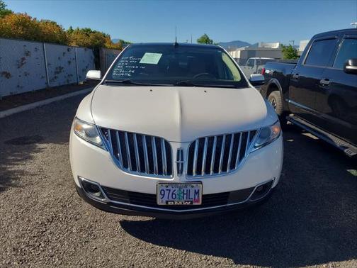 2013 Lincoln MKX Base