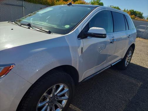 2013 Lincoln MKX Base