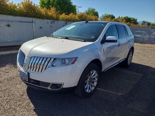 2013 Lincoln MKX Base