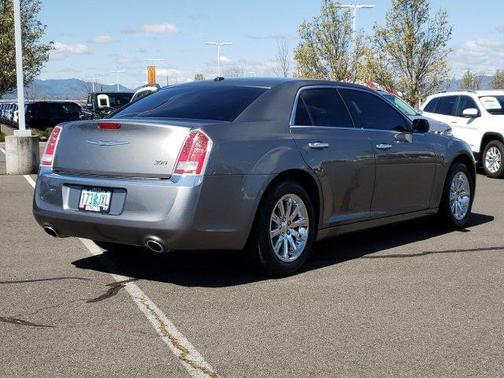 2011 Chrysler 300 Limited