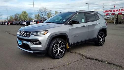 SIL/Silver 2024 Jeep Compass Limited