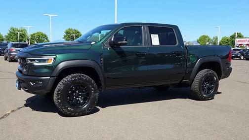 Serrano Green Metallic 2026 RAM 1500 RHO