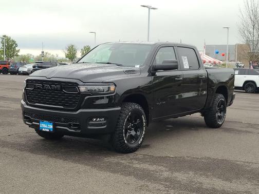 Diamond Black Crystal Pearlcoat 2026 RAM 1500 Warlock