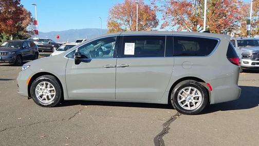Ceramic Gray Clearcoat 2025 Chrysler Pacifica L