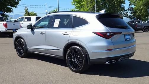 Lunar Silver Metallic 2025 Acura MDX w/Technology Package