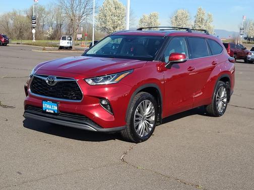 2022 Toyota Highlander Platinum