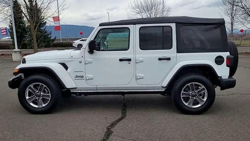 2023 Jeep Wrangler Sahara