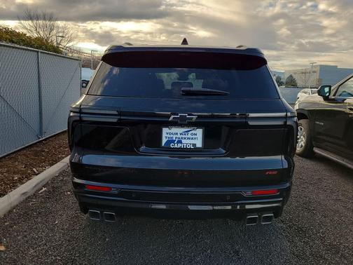 2025 Chevrolet Traverse RS