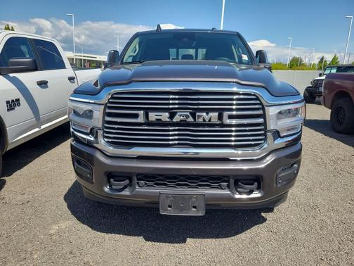 Granite Crystal Metallic Clearcoat 2024 RAM 2500 Laramie