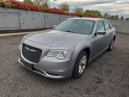 2015 Chrysler 300 Limited