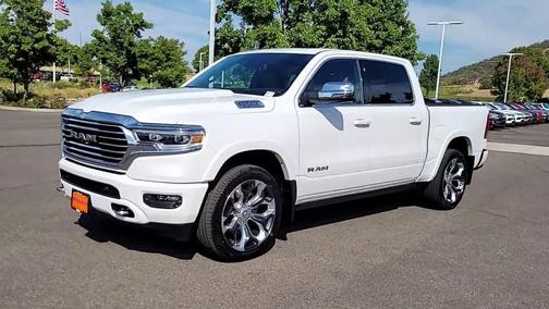 Ivory White Tri-Coat Pearlcoat 2024 RAM 1500 Longhorn