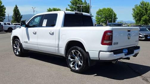 Ivory White Tri-Coat Pearlcoat 2024 RAM 1500 Longhorn
