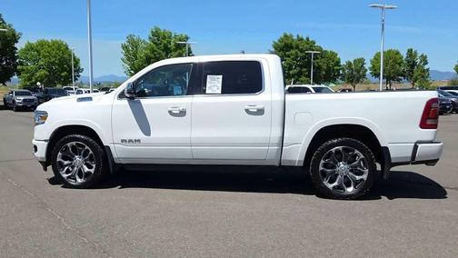 Ivory White Tri-Coat Pearlcoat 2024 RAM 1500 Longhorn