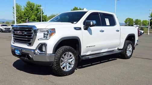White Frost Tricoat 2020 GMC Sierra 1500 SLT