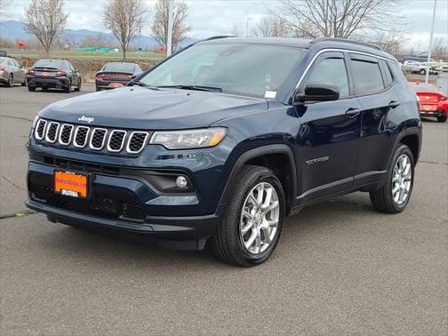 2024 Jeep Compass Latitude Lux