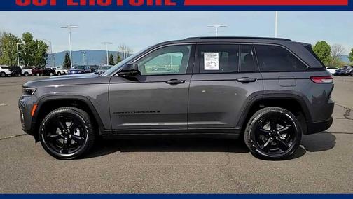 Baltic Gray Metallic Clearcoat 2026 Jeep Grand Cherokee Limited